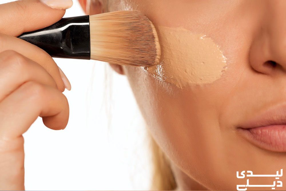 ماسیده شدن کرم پودر روی پوست خشک