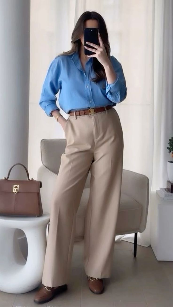 شومیز آبی با شلوار کرم